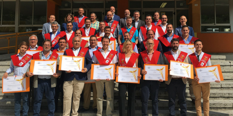 GRAN ÉXITO DE LA PRIMERA PROMOCIÓN RENAULT TRUCKS UNIVERSITY GRAN ÉXITO DE LA PRIMERA PROMOCIÓN RENAULT TRUCKS UNIVERSITY